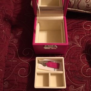 Wolf hot pink jewelry portable box